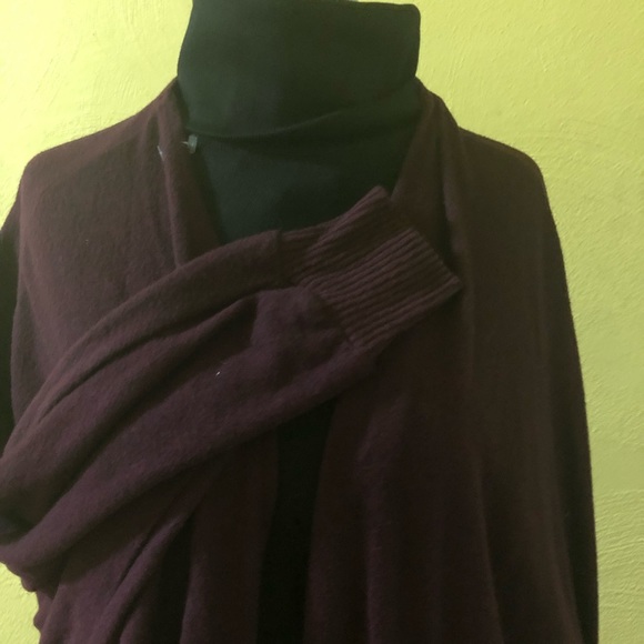 New Woman’s Deep Burgundy Drapy  Sweater ! - Picture 8 of 11